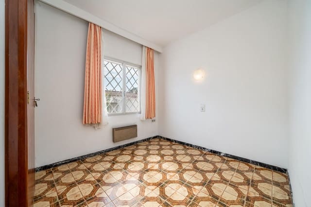 7 chambre Villa/Maison Semi-Mitoyenne à vendre à Calvià - 650 000 € (Ref: 9783071)