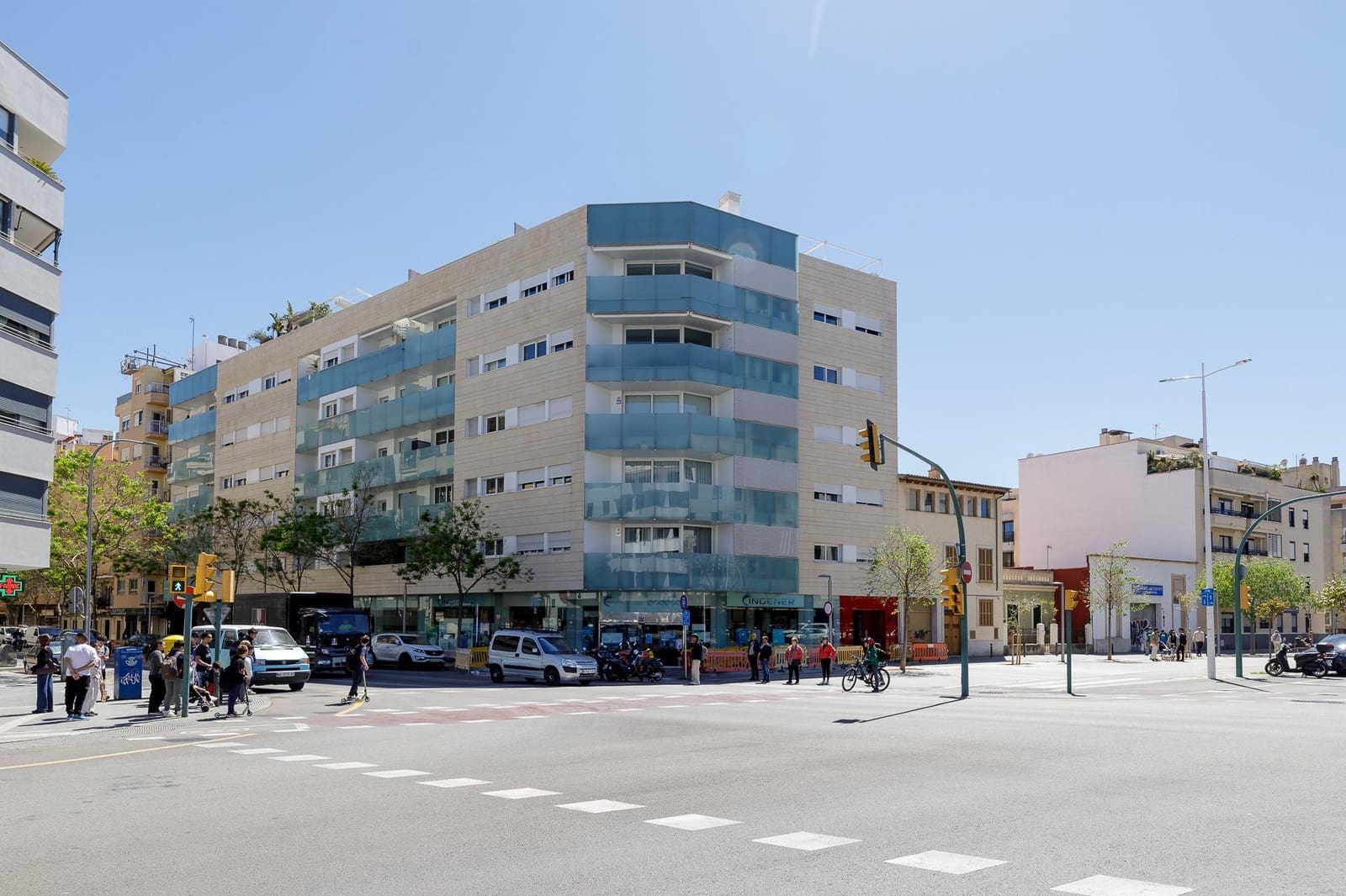 3 bedroom Flat for sale in Palma de Mallorca with pool garage - € 799,000 (Ref: 9788351)