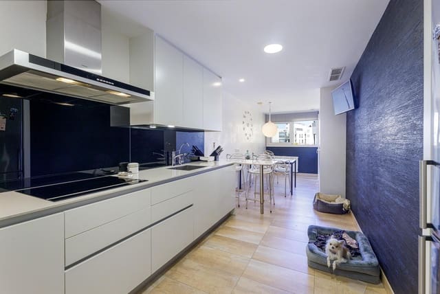 3 chambre Appartement à vendre à Palma de Mallorca avec piscine garage - 799 000 € (Ref: 9788351)