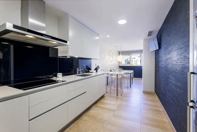 Piso de 3 habitaciones en Palma de Mallorca en venta con piscina garaje - 764.000 € (Ref: 9788351)