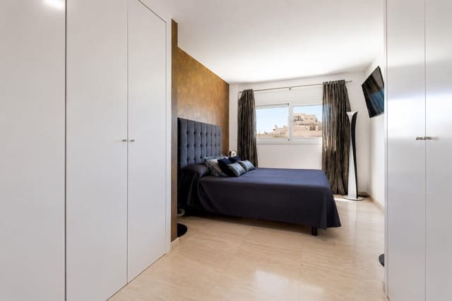 Piso de 3 habitaciones en Palma de Mallorca en venta con piscina garaje - 764.000 € (Ref: 9788351)
