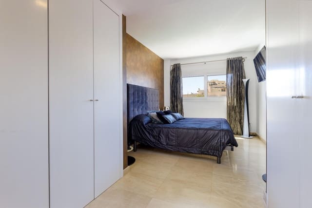 Piso de 3 habitaciones en Palma de Mallorca en venta con piscina garaje - 764.000 € (Ref: 9788351)