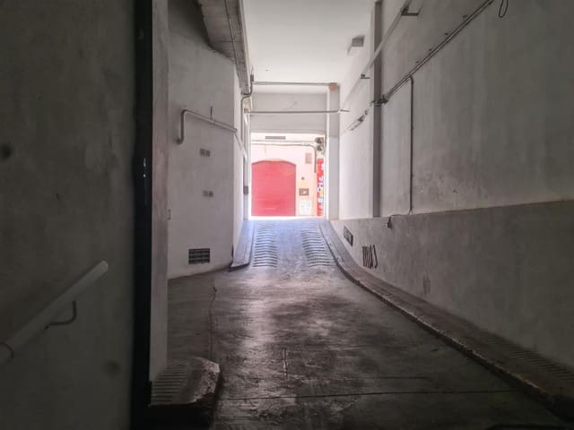 Autotalli vuokrattavana paikassa Centro, Palma de Mallorca - 200 € (Ref: 9804249)