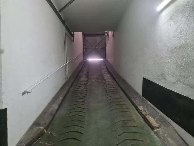 Autotalli vuokrattavana paikassa Centro, Palma de Mallorca - 200 € (Ref: 9804249)