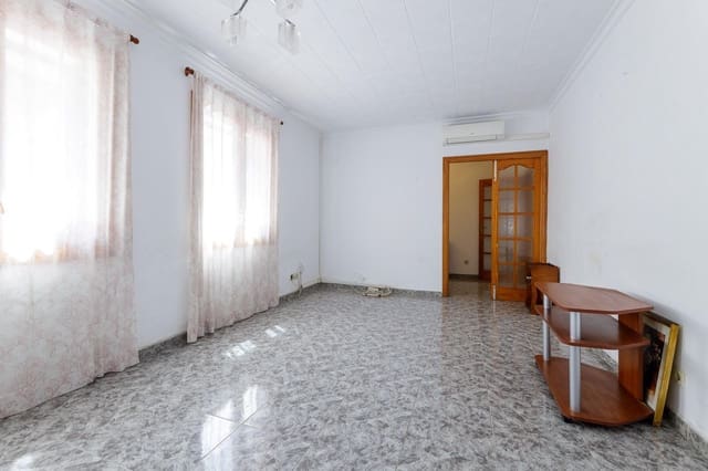 3 soveværelse Lejlighed til salg i Plaça de Toros, Palma de Mallorca - € 358.000 (Ref: 9806426)