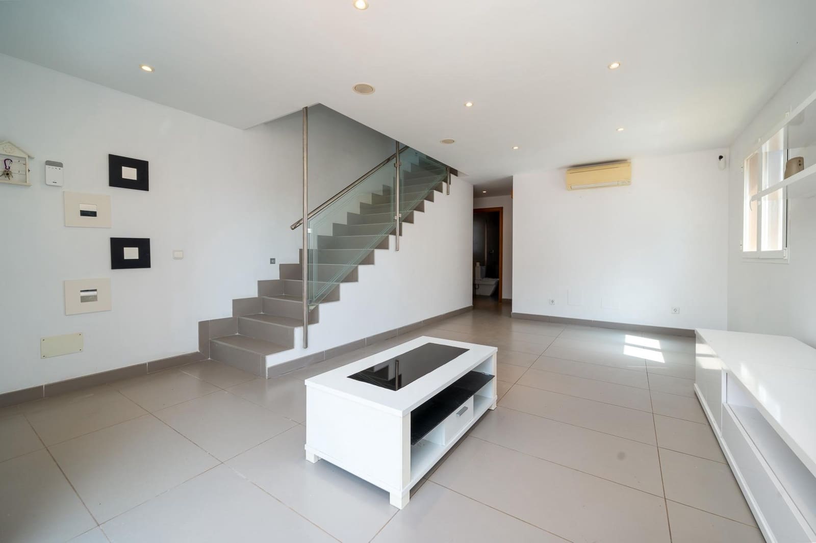 3 quarto Moradia Geminada para venda em Portocolom com garagem - 489 000 € (Ref: 9807889)