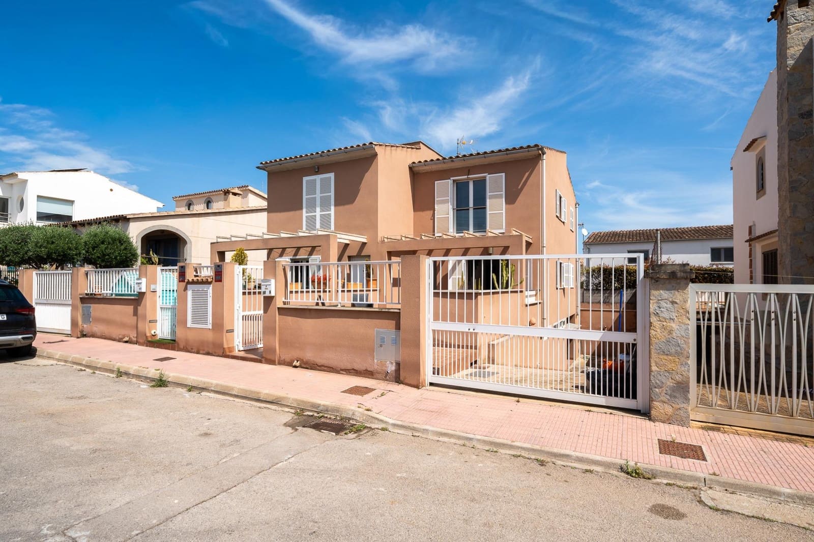 3 quarto Moradia Geminada para venda em Portocolom com garagem - 489 000 € (Ref: 9807889)