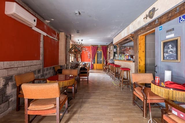 Local Comercial en Plaça de Toros, Palma de Mallorca en venta - 295.000 € (Ref: 9818137)