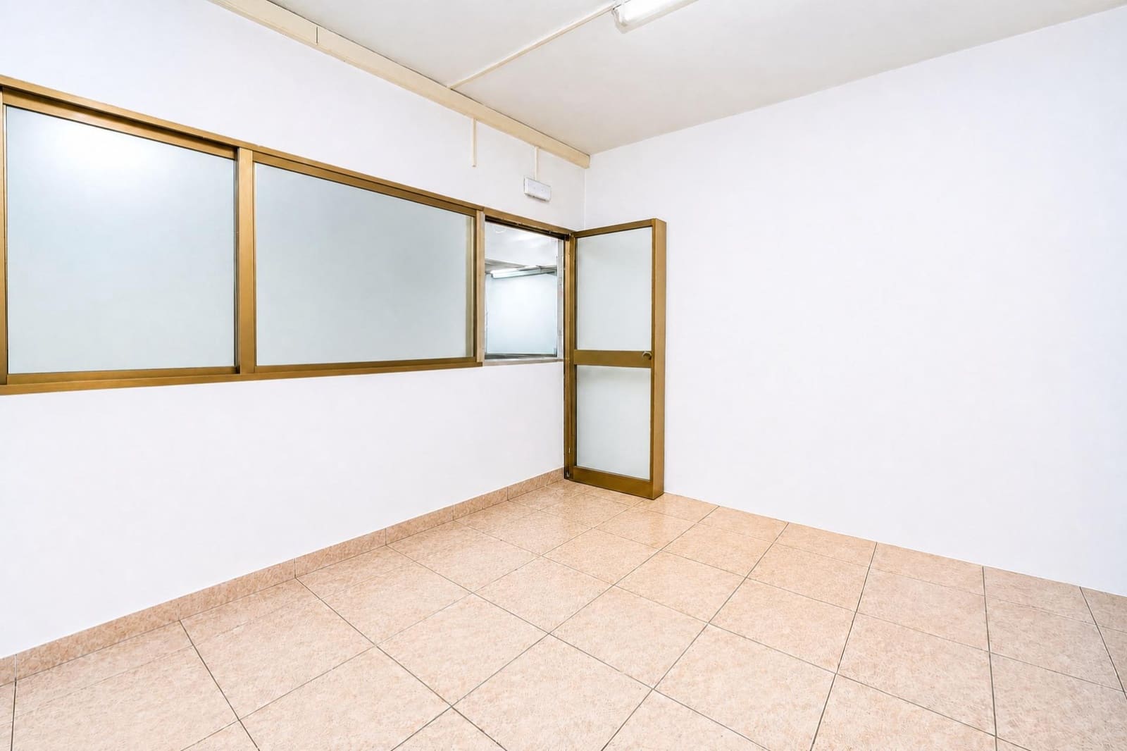 Gewerbe zu verkaufen in Palma de Mallorca mit Garage - 790.000 € (Ref: 9839173)