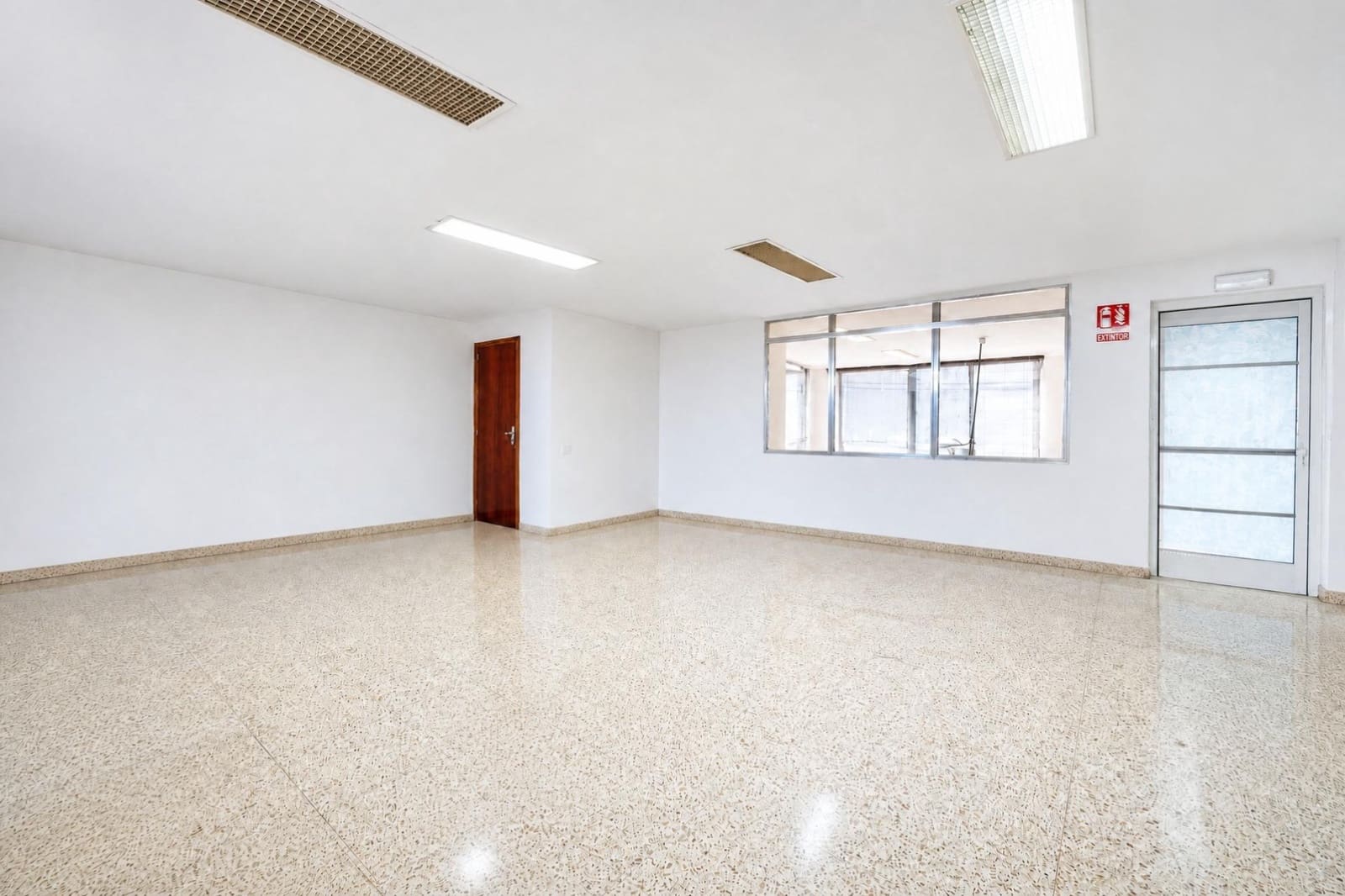 Gewerbe zu verkaufen in Palma de Mallorca mit Garage - 790.000 € (Ref: 9839173)