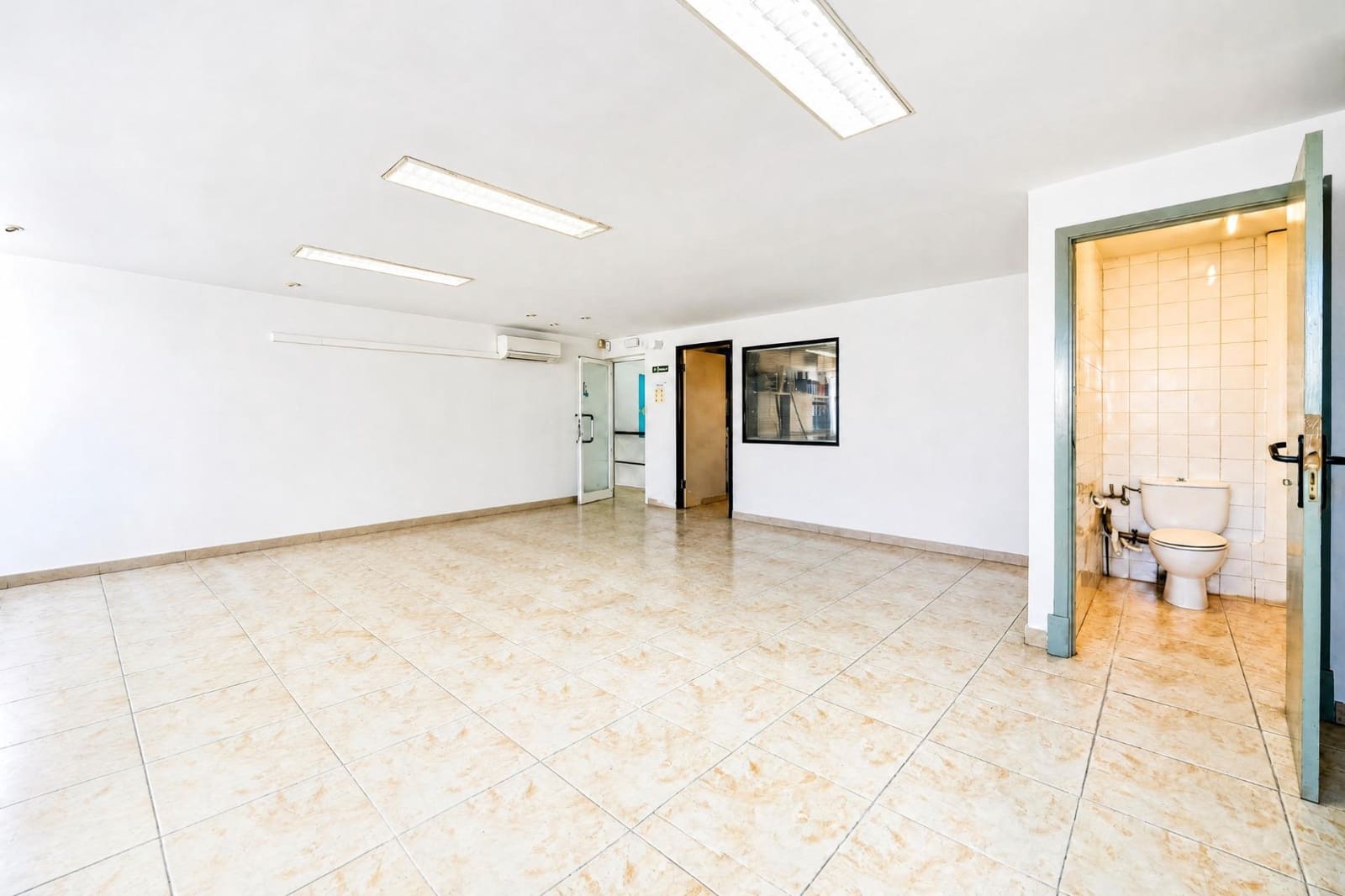Gewerbe zu verkaufen in Palma de Mallorca mit Garage - 790.000 € (Ref: 9839173)