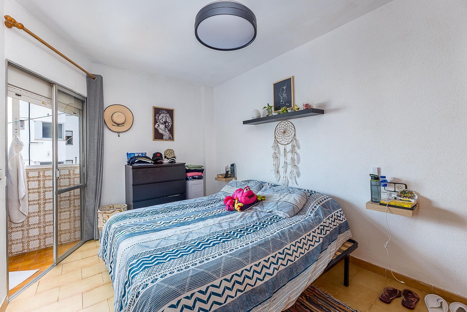 2 bedroom Flat for sale in Palma de Mallorca - € 300,000 (Ref: 9849291)