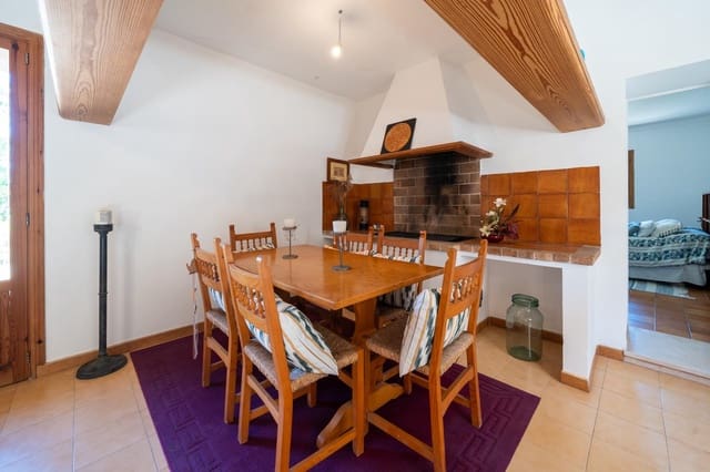 3 quarto Quinta/Casa Rural para venda em Sant Joan com piscina garagem - 599 000 € (Ref: 9861836)