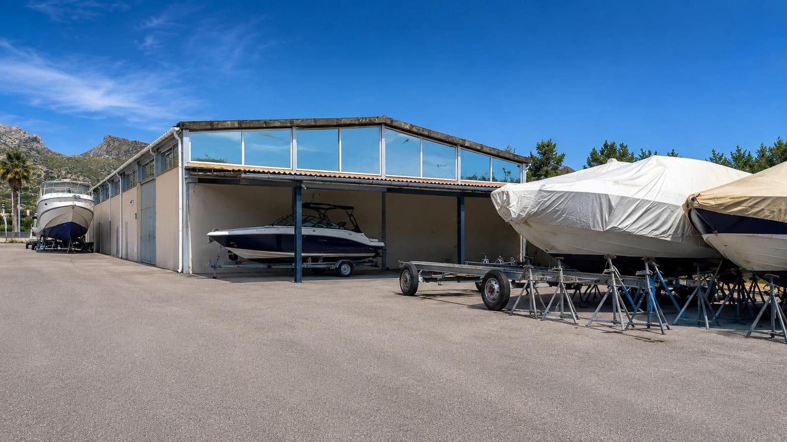 Virksomhed til leje i Pollensa / Pollenca med garage - € 12.000 (Ref: 9903861)