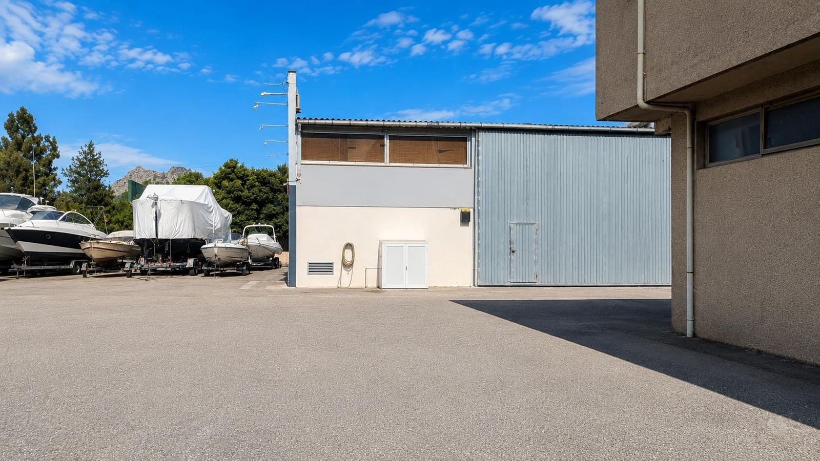 Virksomhed til leje i Pollensa / Pollenca med garage - € 12.000 (Ref: 9903861)