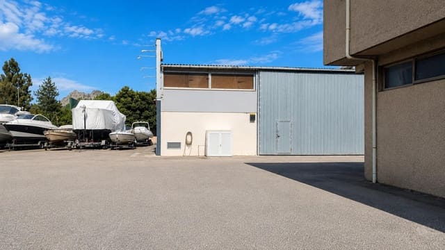 Virksomhed til leje i Pollensa / Pollença med garage - € 12.000 (Ref: 9903861)