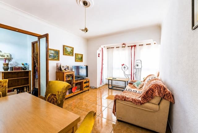 Piso de 3 habitaciones en Pere Garau, Palma de Mallorca en venta - 240.000 € (Ref: 9907503)