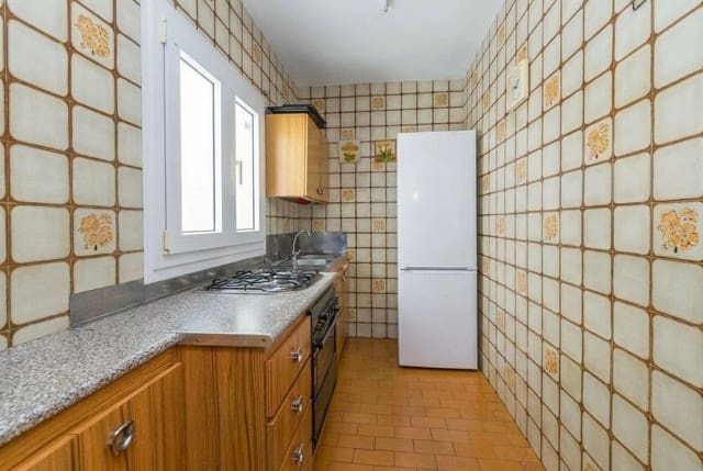 Piso de 3 habitaciones en Pere Garau, Palma de Mallorca en venta - 240.000 € (Ref: 9907503)