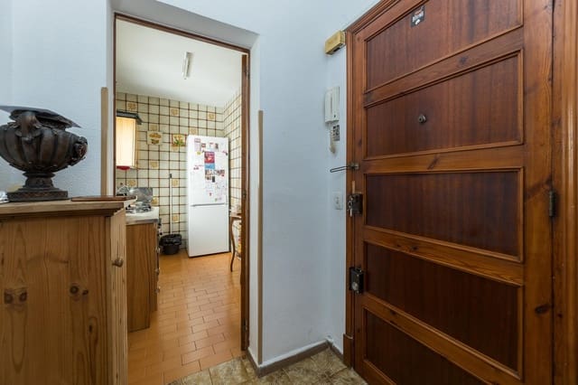 Piso de 3 habitaciones en Pere Garau, Palma de Mallorca en venta - 240.000 € (Ref: 9907503)