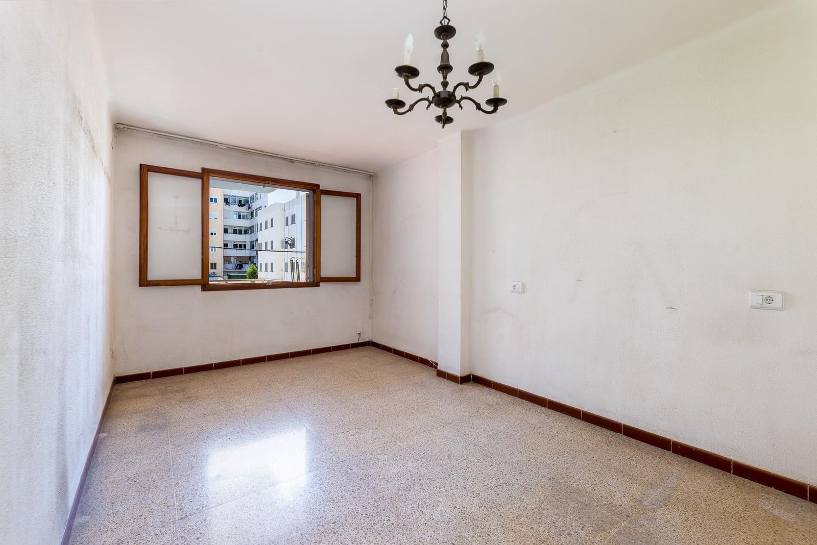 3 bedroom Flat for sale in Palma de Mallorca - € 418,000 (Ref: 9934159)
