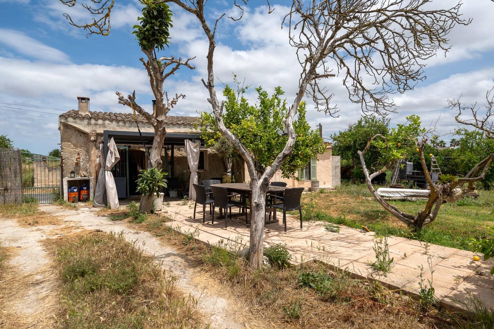 2 bedroom Finca/Country House for sale in Sant Joan - € 370,000 (Ref: 9936345)