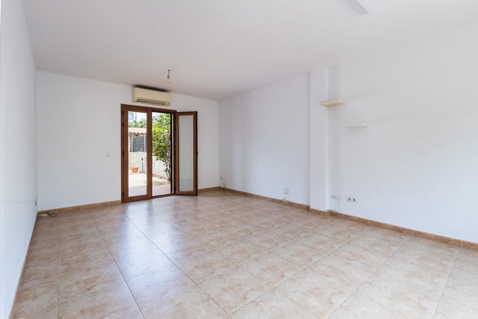 3 sovrum Radhus att hyra i Palma de Mallorca med garage - 2 300 € (Ref: 9973281)