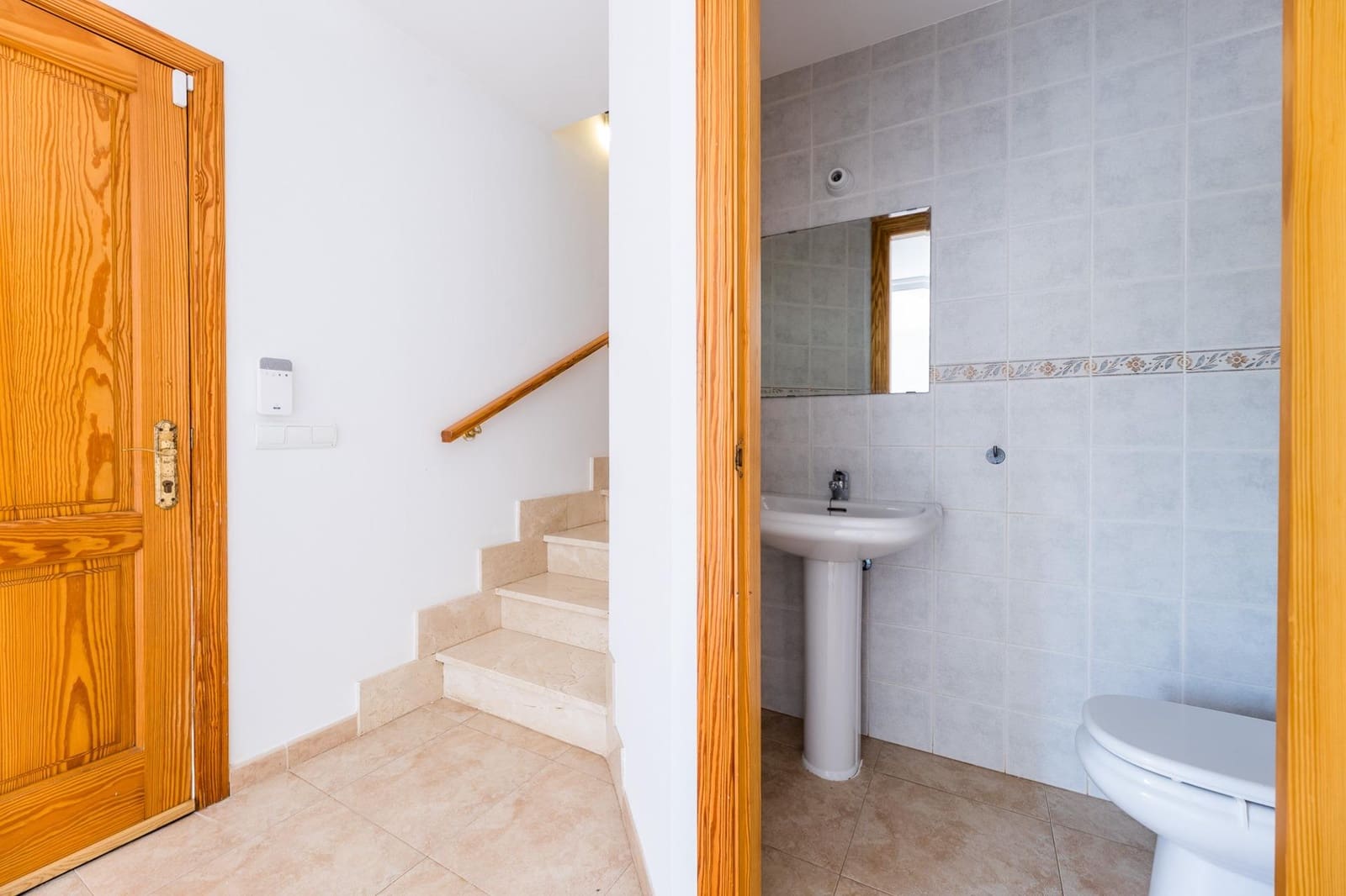3 sovrum Radhus att hyra i Palma de Mallorca med garage - 2 300 € (Ref: 9973281)