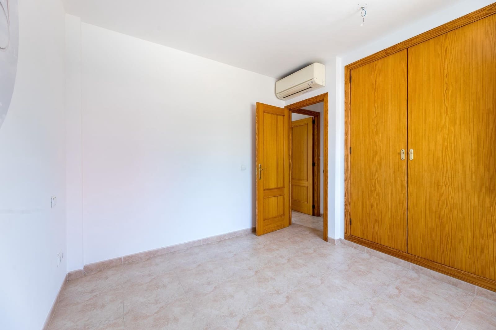 3 sovrum Radhus att hyra i Palma de Mallorca med garage - 2 300 € (Ref: 9973281)