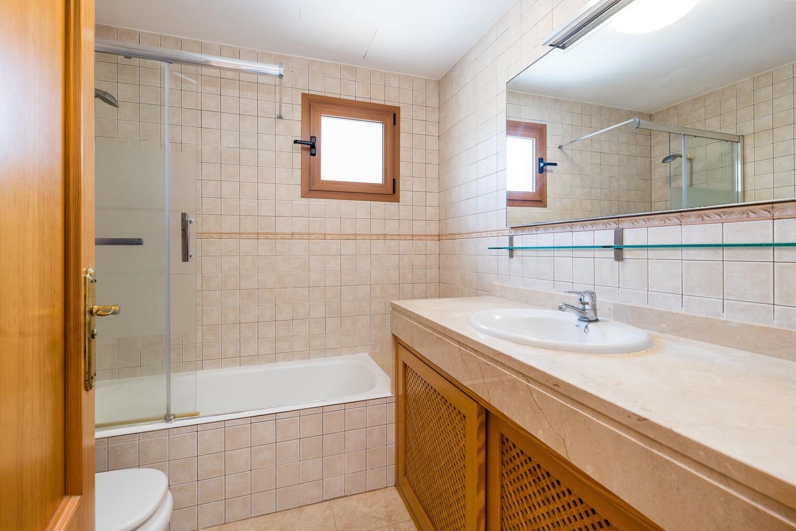 3 sovrum Radhus att hyra i Palma de Mallorca med garage - 2 300 € (Ref: 9973281)