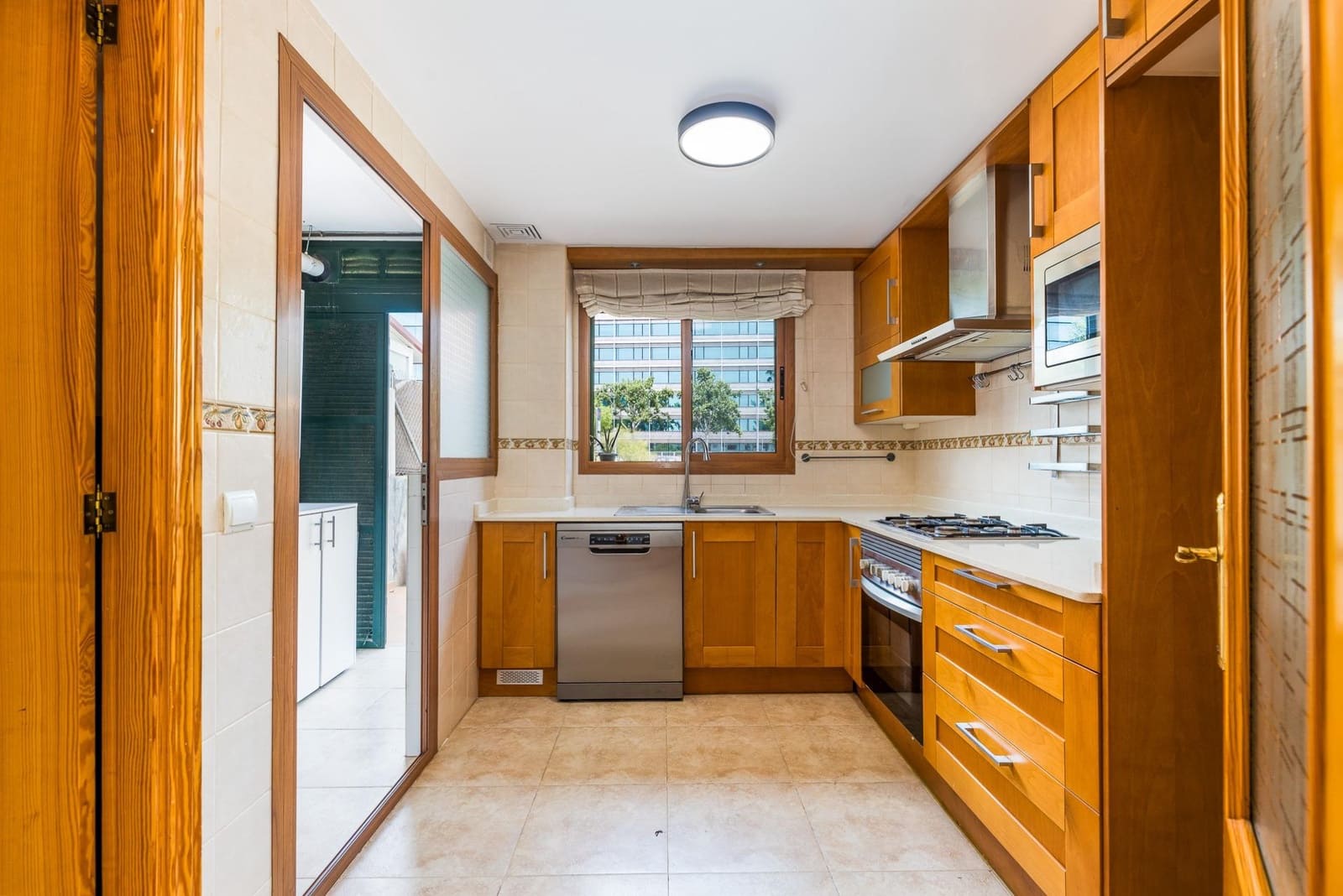 3 sovrum Radhus att hyra i Palma de Mallorca med garage - 2 300 € (Ref: 9973281)