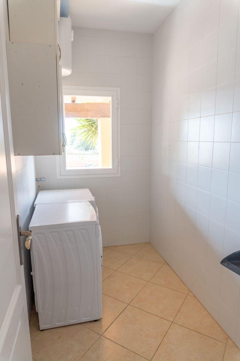 3 soveværelse Finca/Landehus til salg i Campos med swimmingpool garage - € 1.250.000 (Ref: 9975370)