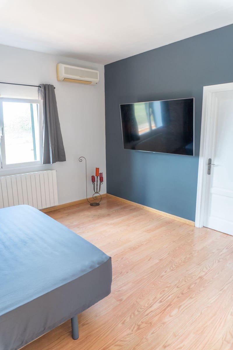 3 soveværelse Finca/Landehus til salg i Campos med swimmingpool garage - € 1.250.000 (Ref: 9975370)