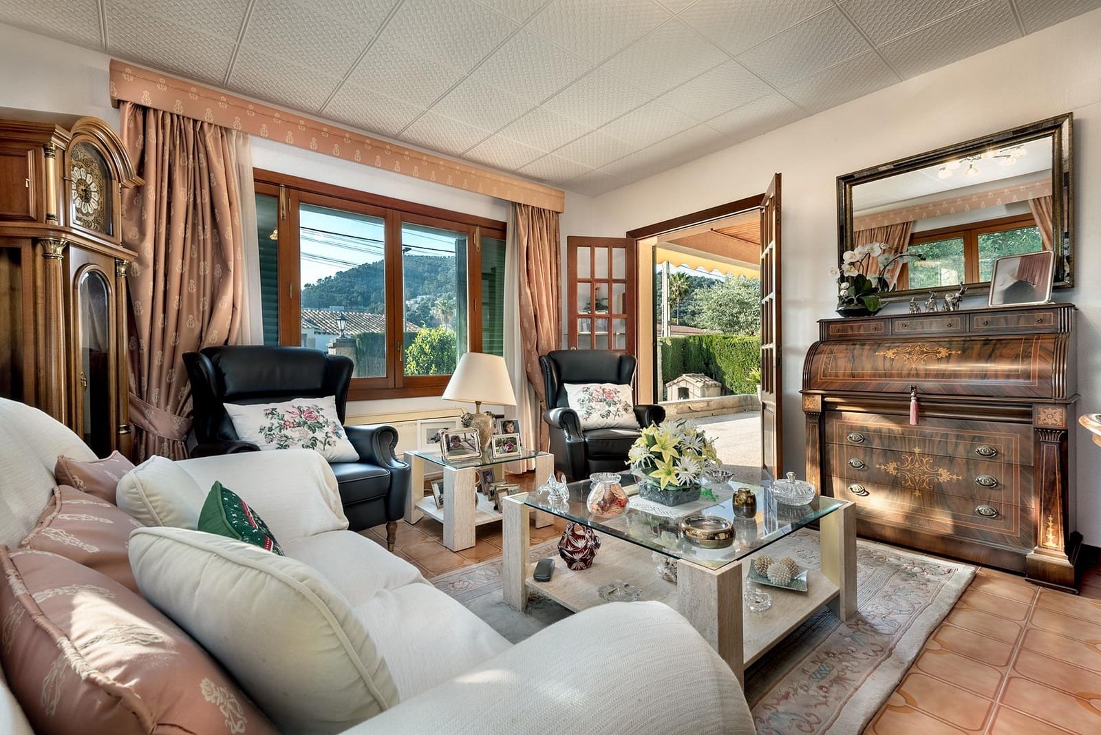 5 soveværelse Villa til salg i Palmanyola med swimmingpool garage - € 790.000 (Ref: 9975375)