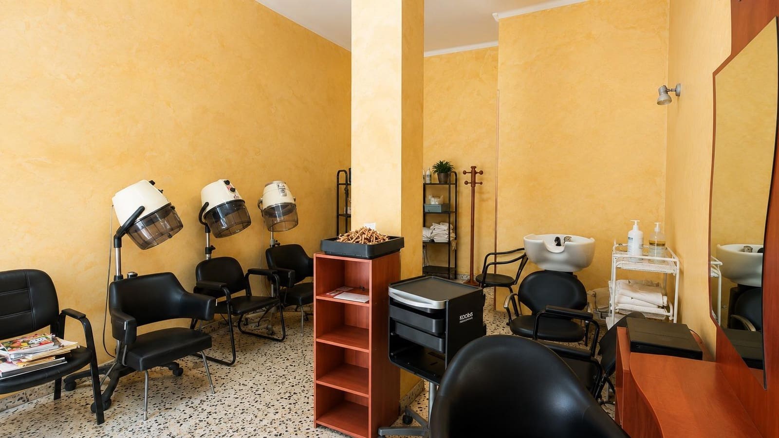 Kommersiell til salgs i Palma de Mallorca - € 80 000 (Ref: 9984956)