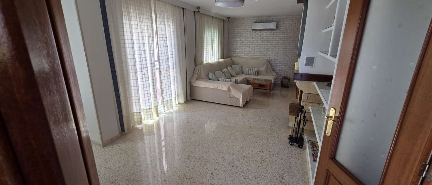 4 camera da letto Villetta Bifamiliare da affittare in Alhaurin de la Torre con piscina garage - 2.600 € (Rif: 10002578)