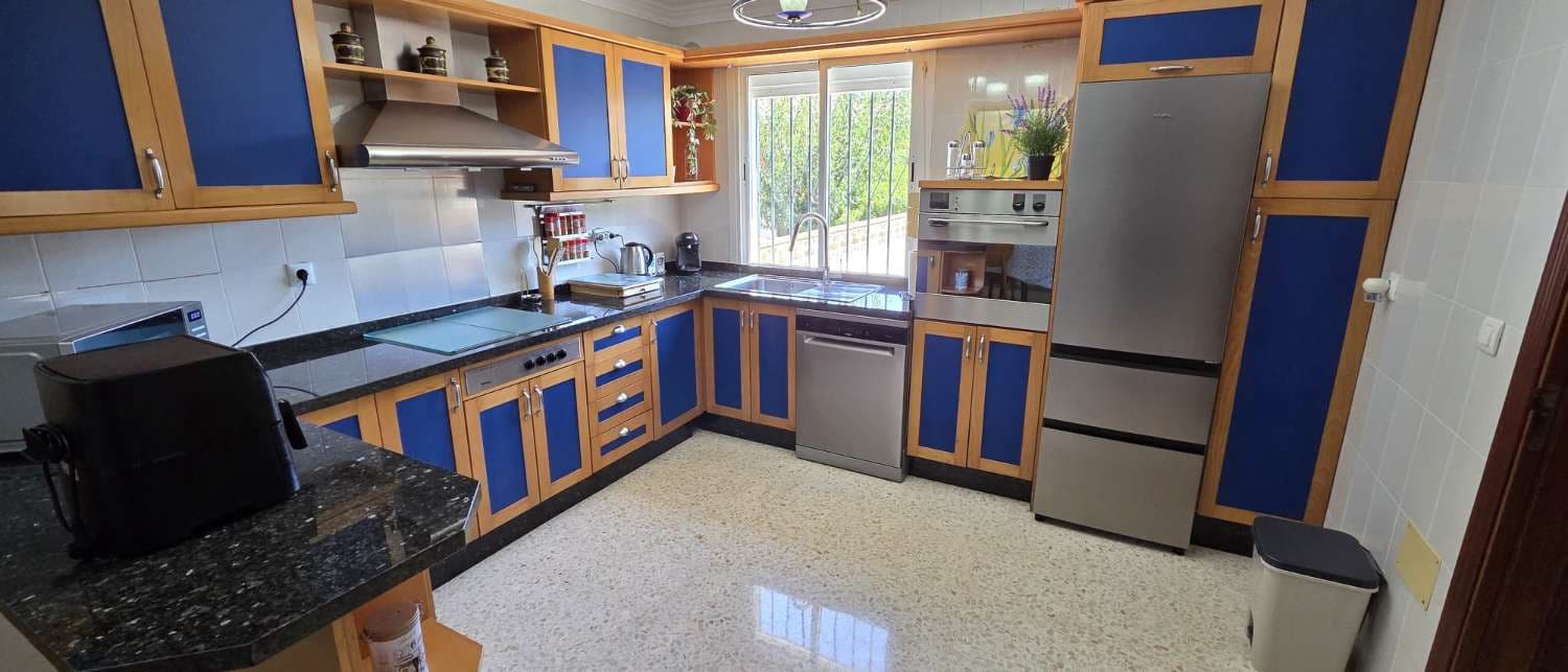 4 camera da letto Villetta Bifamiliare da affittare in Alhaurin de la Torre con piscina garage - 2.600 € (Rif: 10002578)