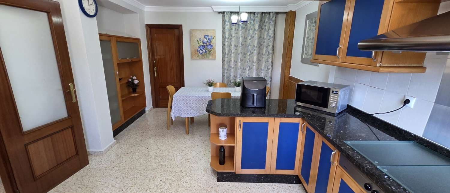 4 camera da letto Villetta Bifamiliare da affittare in Alhaurin de la Torre con piscina garage - 2.600 € (Rif: 10002578)