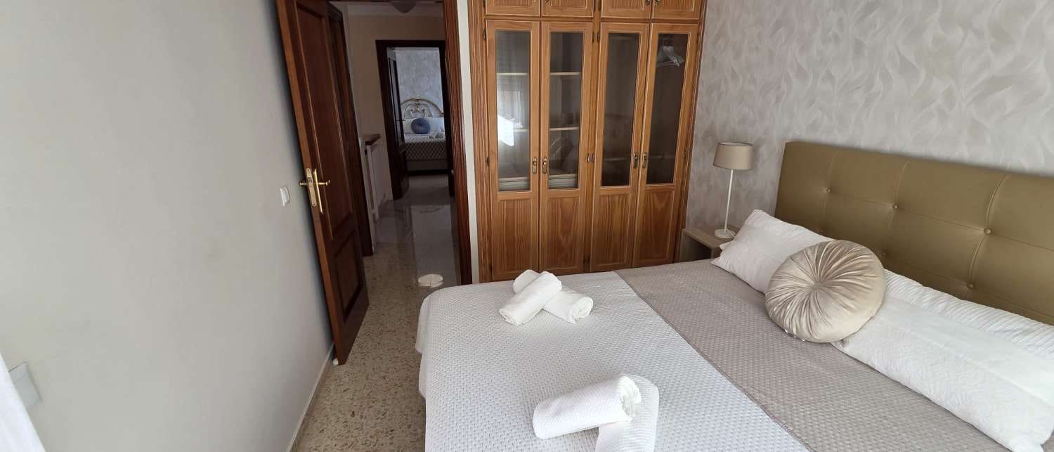 4 camera da letto Villetta Bifamiliare da affittare in Alhaurin de la Torre con piscina garage - 2.600 € (Rif: 10002578)