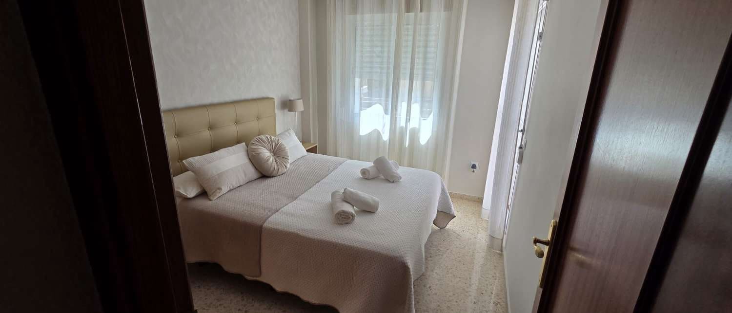 4 camera da letto Villetta Bifamiliare da affittare in Alhaurin de la Torre con piscina garage - 2.600 € (Rif: 10002578)
