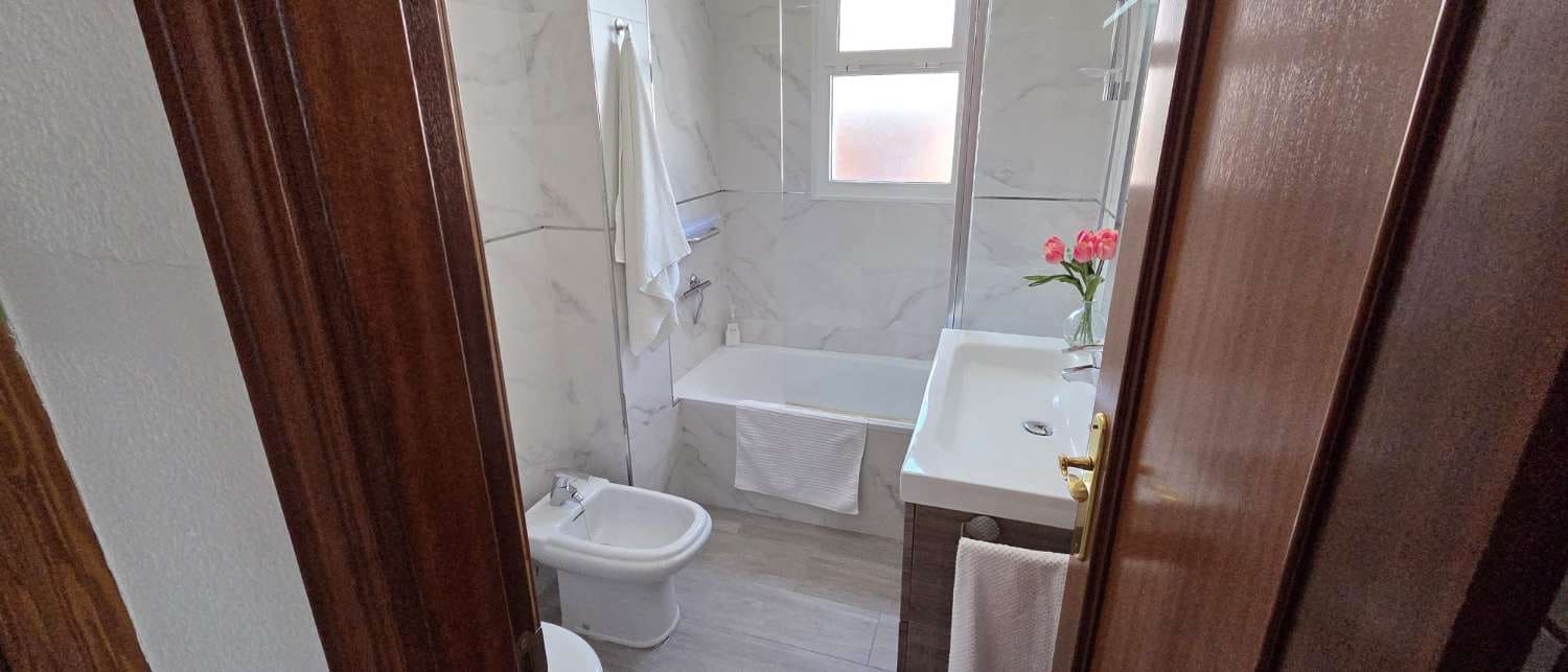 4 camera da letto Villetta Bifamiliare da affittare in Alhaurin de la Torre con piscina garage - 2.600 € (Rif: 10002578)