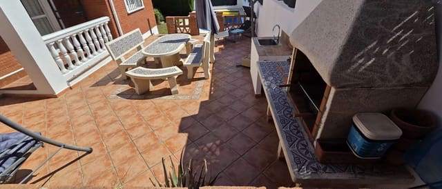 4 camera da letto Villetta Bifamiliare da affittare in Alhaurín de la Torre - 2.600 € (Rif: 10002578)