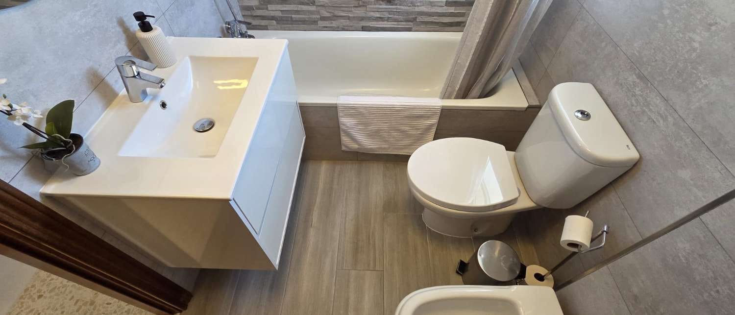 4 camera da letto Villetta Bifamiliare da affittare in Alhaurin de la Torre con piscina garage - 2.600 € (Rif: 10002578)