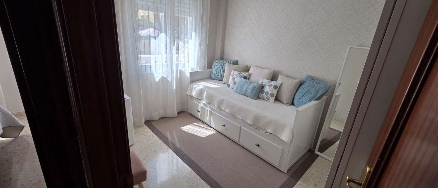 4 camera da letto Villetta Bifamiliare da affittare in Alhaurin de la Torre con piscina garage - 2.600 € (Rif: 10002578)