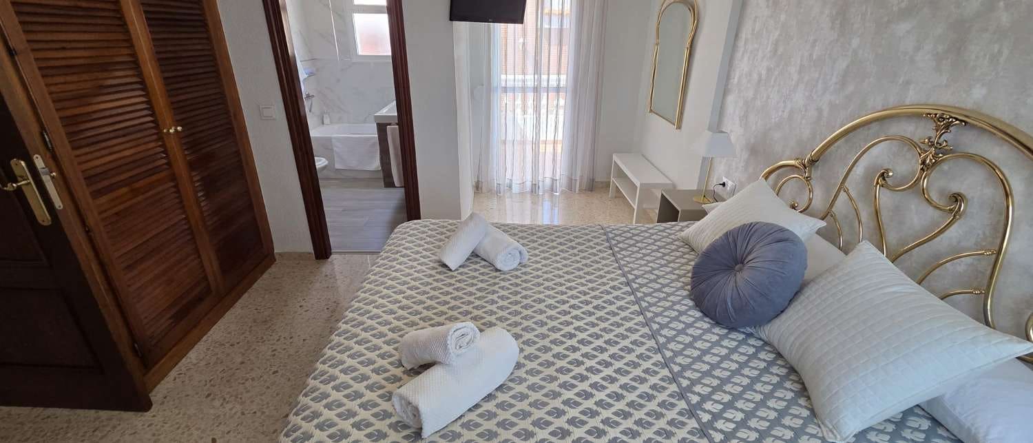 4 camera da letto Villetta Bifamiliare da affittare in Alhaurin de la Torre con piscina garage - 2.600 € (Rif: 10002578)