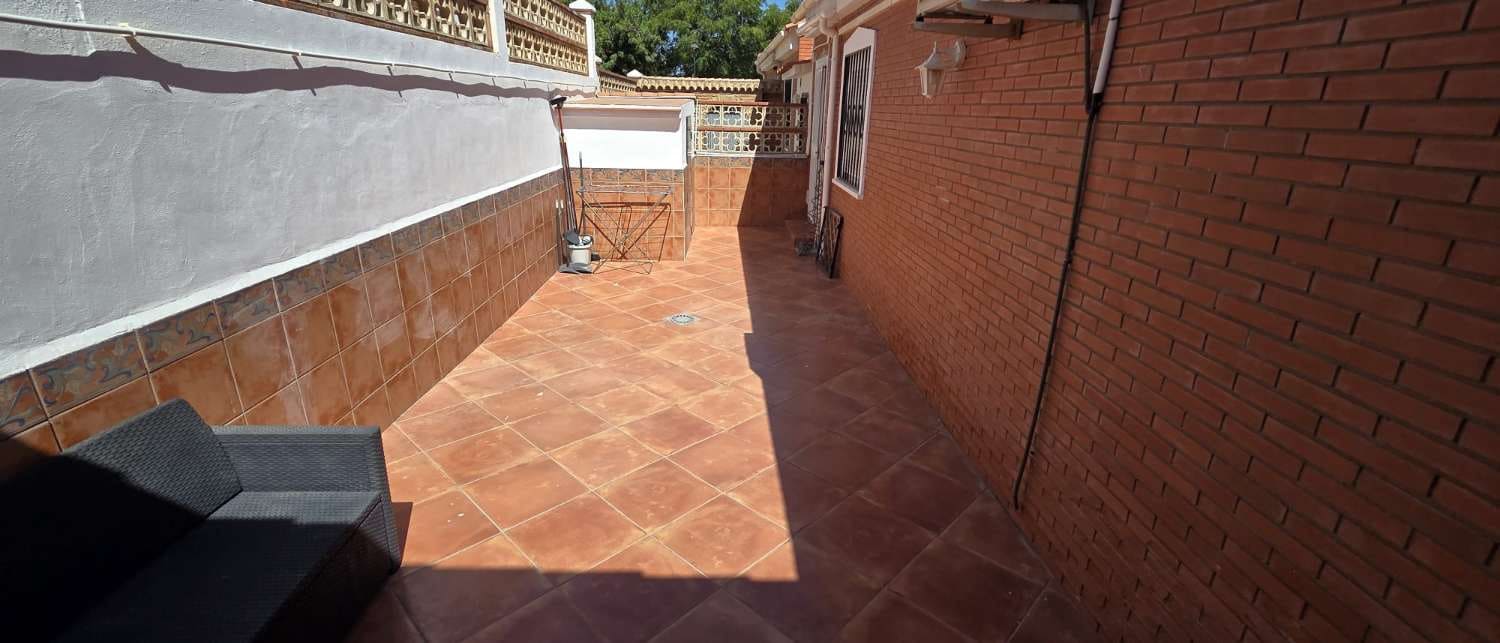 4 camera da letto Villetta Bifamiliare da affittare in Alhaurin de la Torre con piscina garage - 2.600 € (Rif: 10002578)