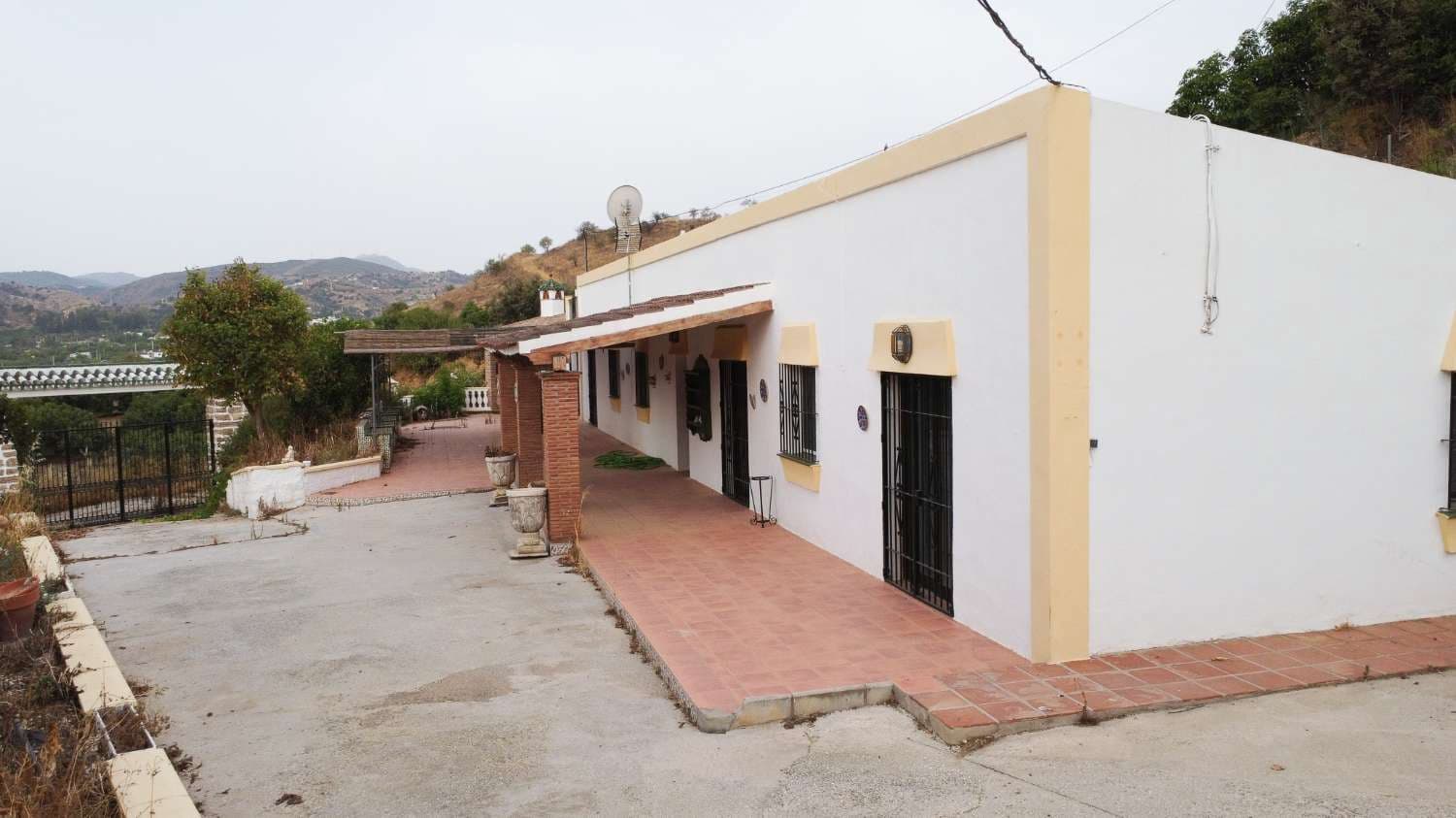 3 bedroom Finca/Country House for sale in Coin with pool - € 2,450,000 (Ref: 10004976)