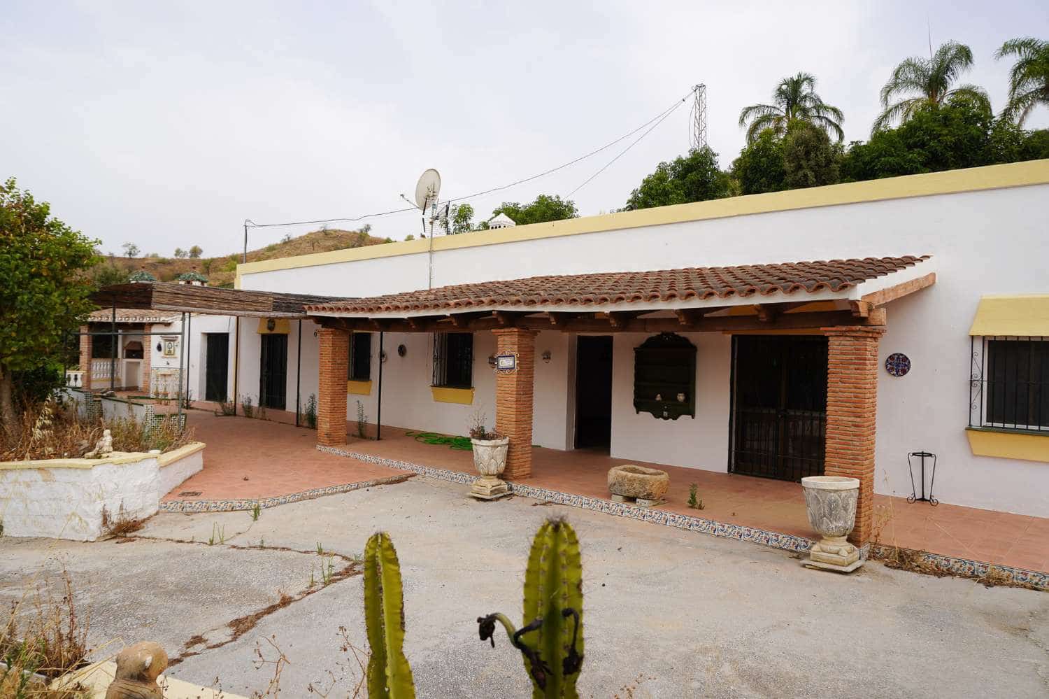 3 bedroom Finca/Country House for sale in Coin with pool - € 2,450,000 (Ref: 10004976)