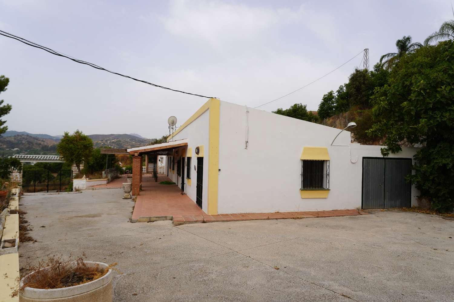 3 bedroom Finca/Country House for sale in Coin with pool - € 2,450,000 (Ref: 10004976)