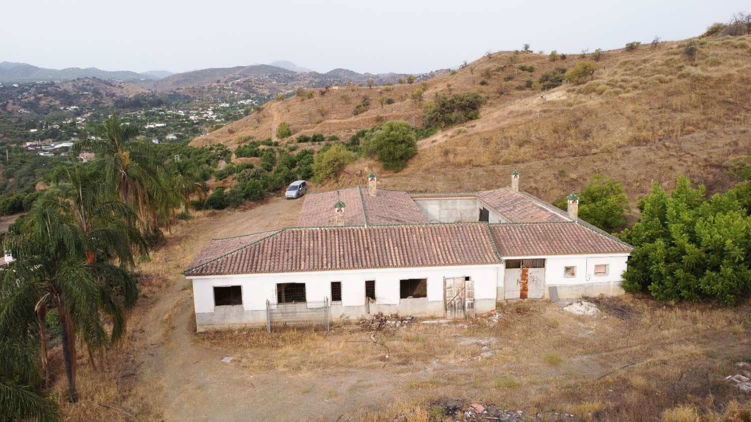 3 bedroom Finca/Country House for sale in Coin with pool - € 2,450,000 (Ref: 10004976)