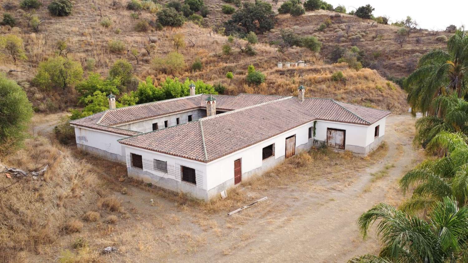 3 bedroom Finca/Country House for sale in Coin with pool - € 2,450,000 (Ref: 10004976)